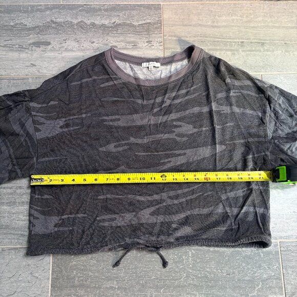 Z Supply Sayed Camo Crew Oversized Sweatshirt Gray Black Size Large - Picture 7 of 9